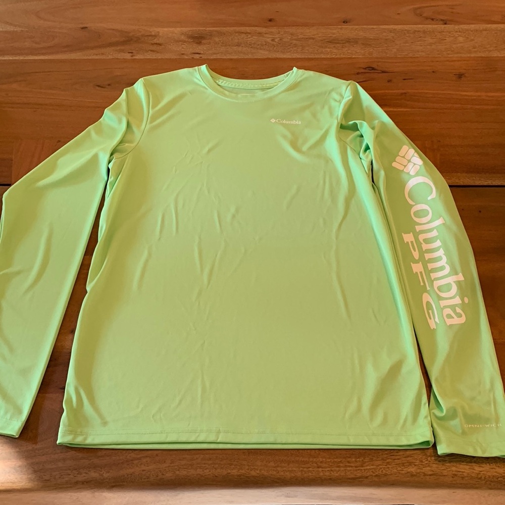 Columbia tech long sleeves t-shirt size XL boys